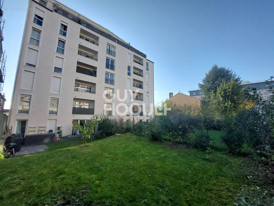 Appartement à ROSNY-SOUS-BOIS