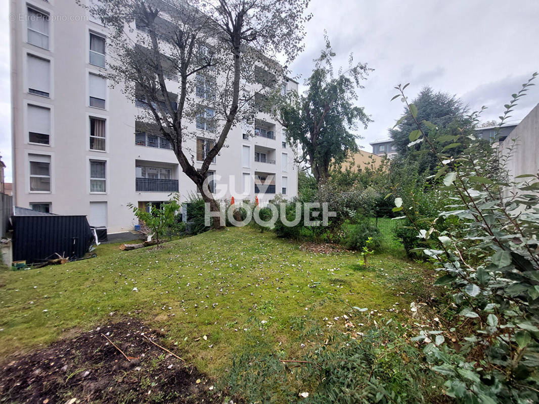 Appartement à ROSNY-SOUS-BOIS