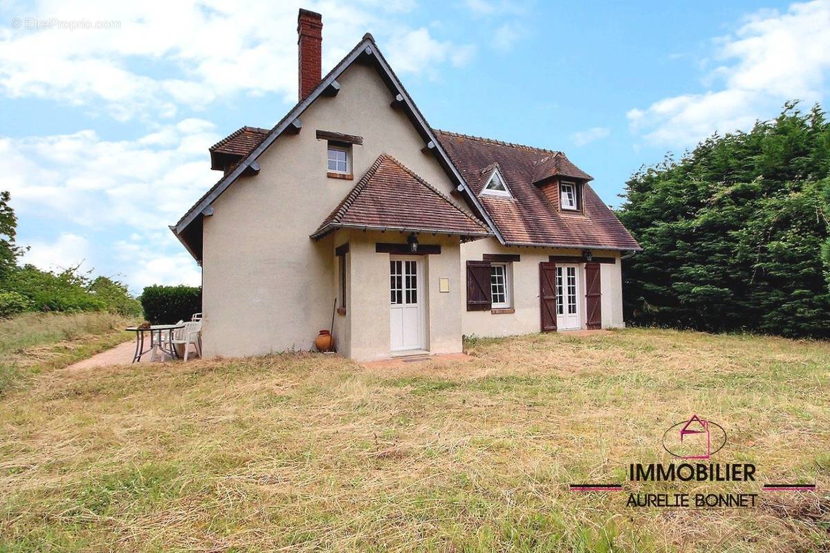 Maison à PONT-L&#039;EVEQUE