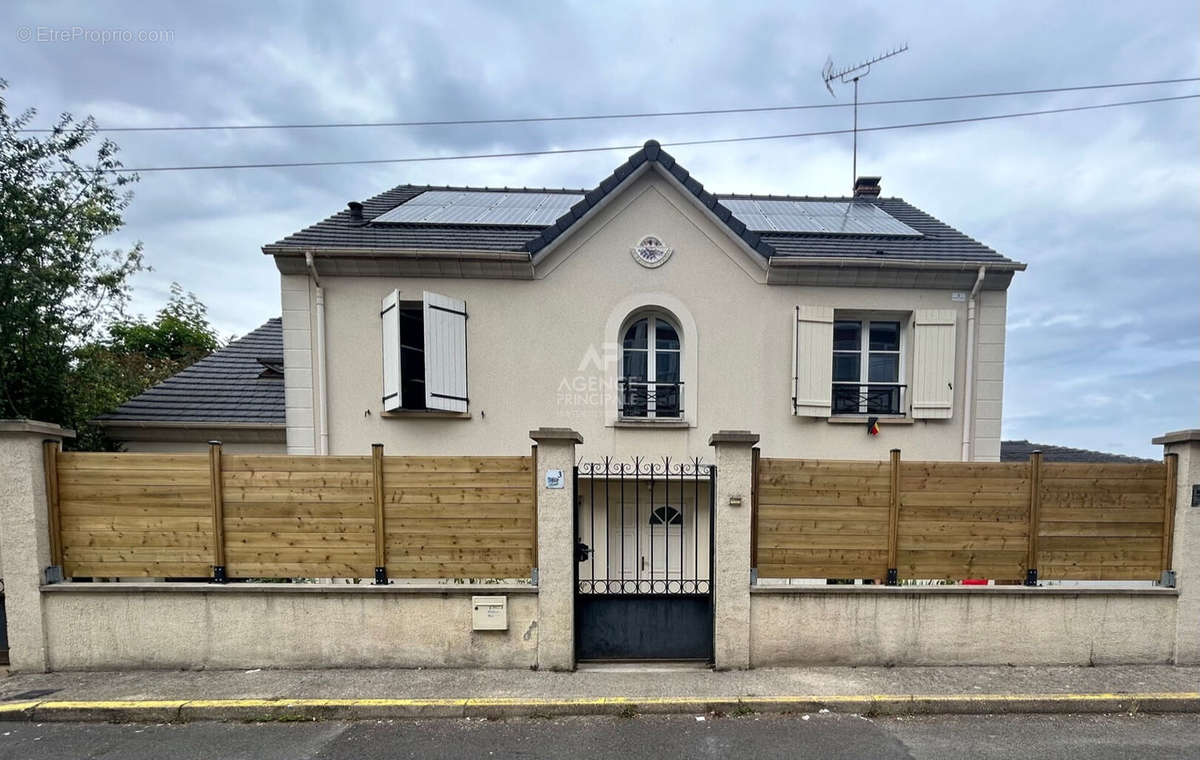 Maison à POISSY