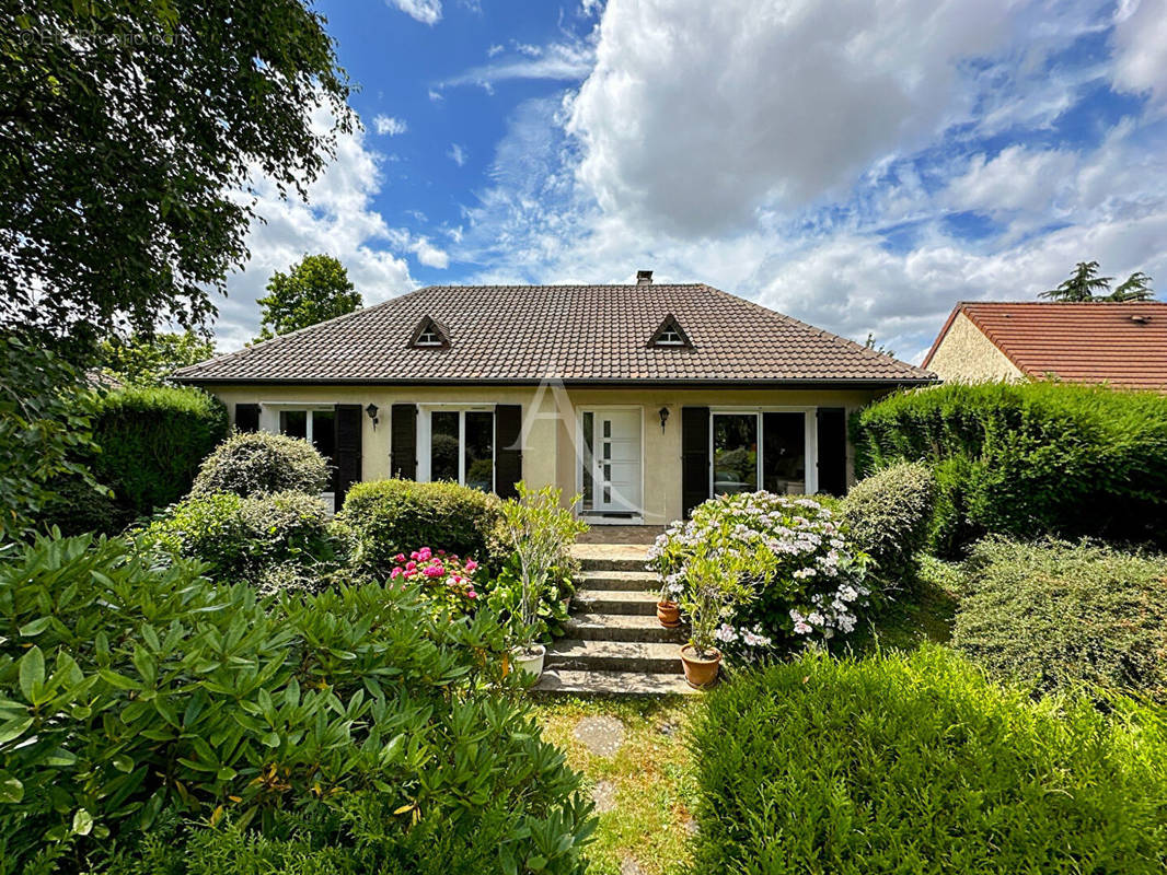 Maison à LES ALLUETS-LE-ROI