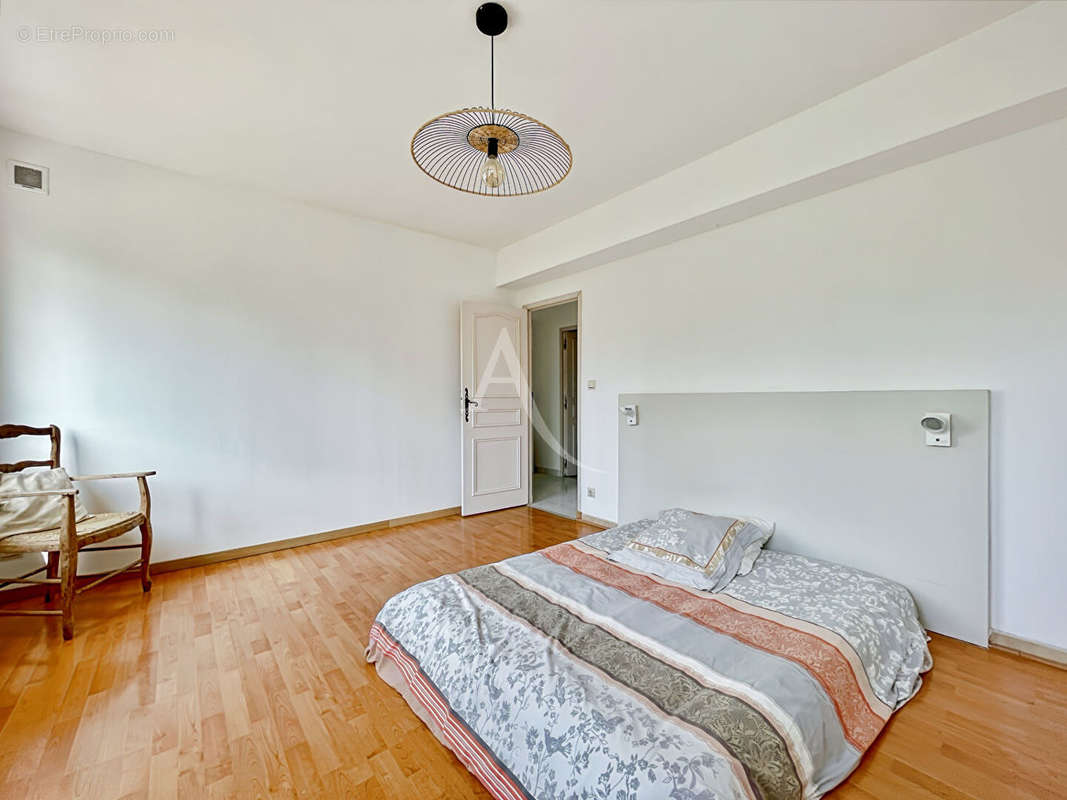 Appartement à MARSEILLE-11E