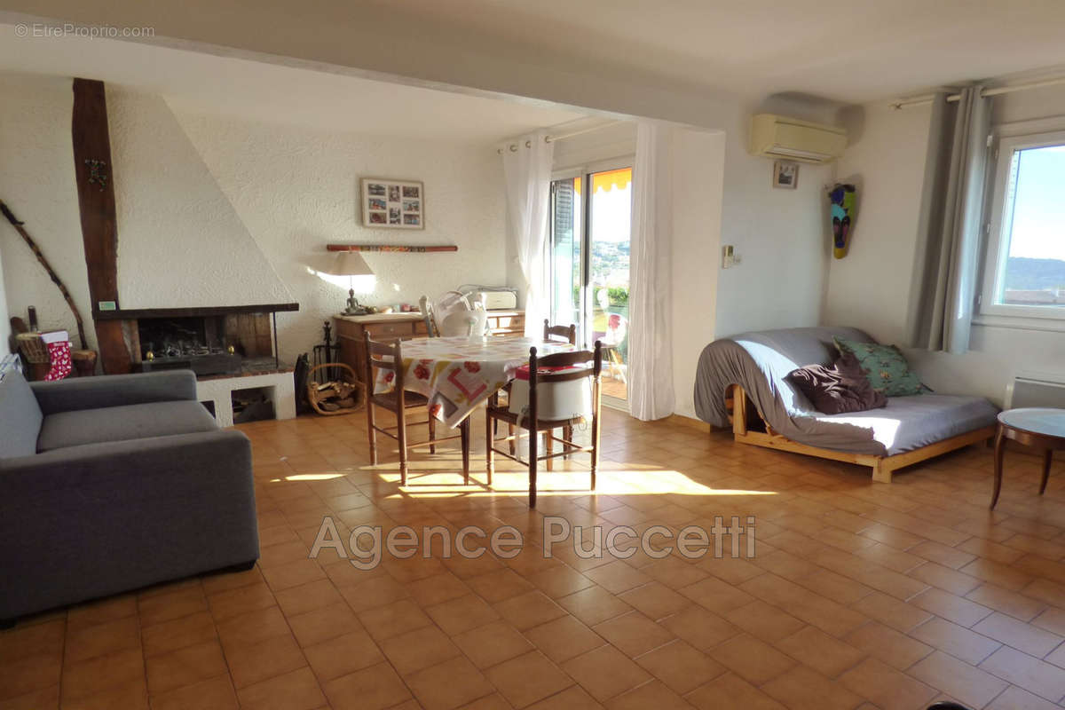 Appartement à VENCE