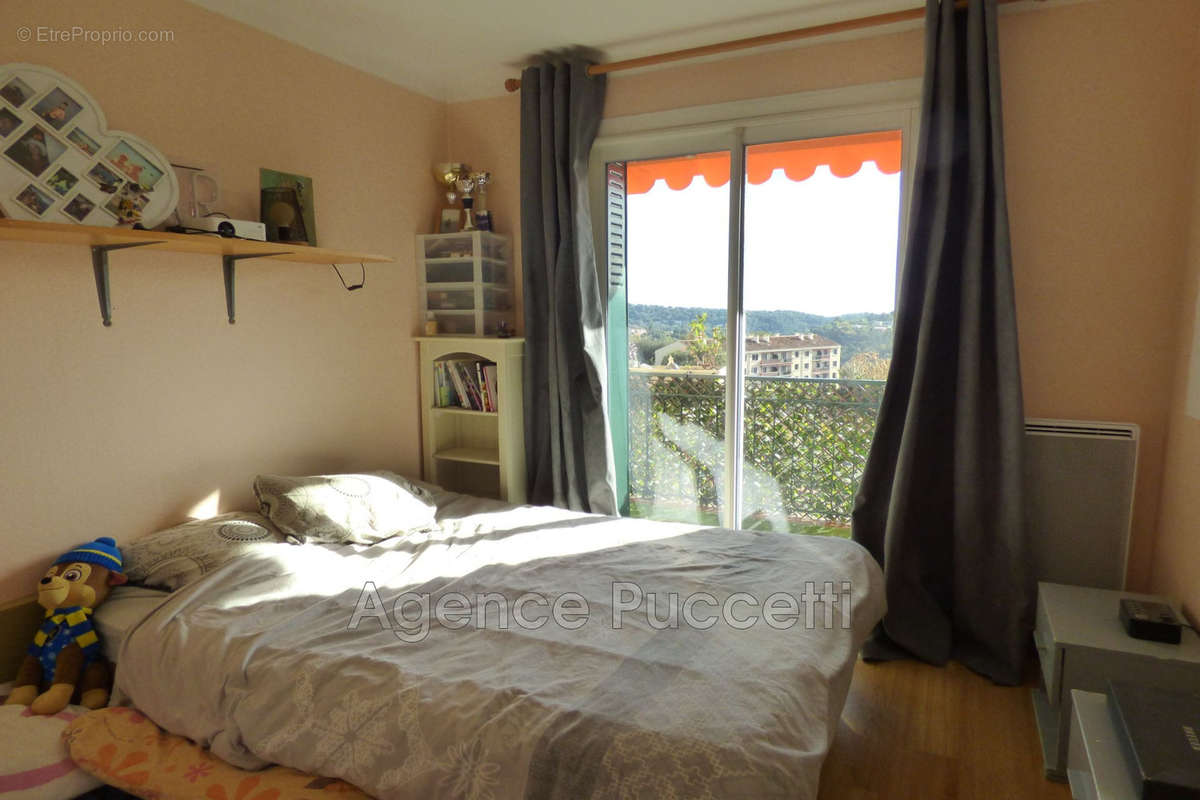 Appartement à VENCE