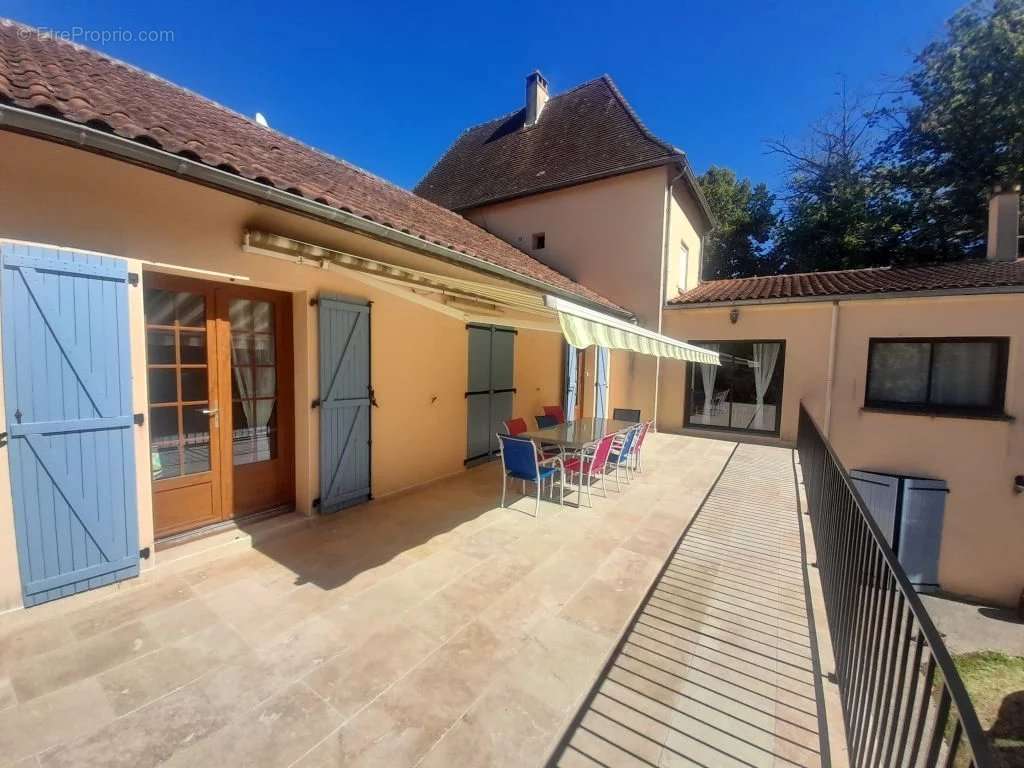 Maison à SARLAT-LA-CANEDA