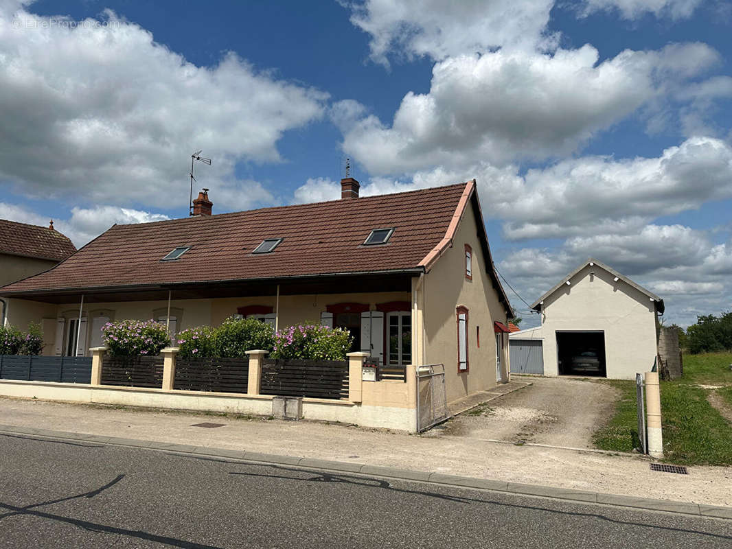 Maison à SAINT-GERMAIN-DU-BOIS