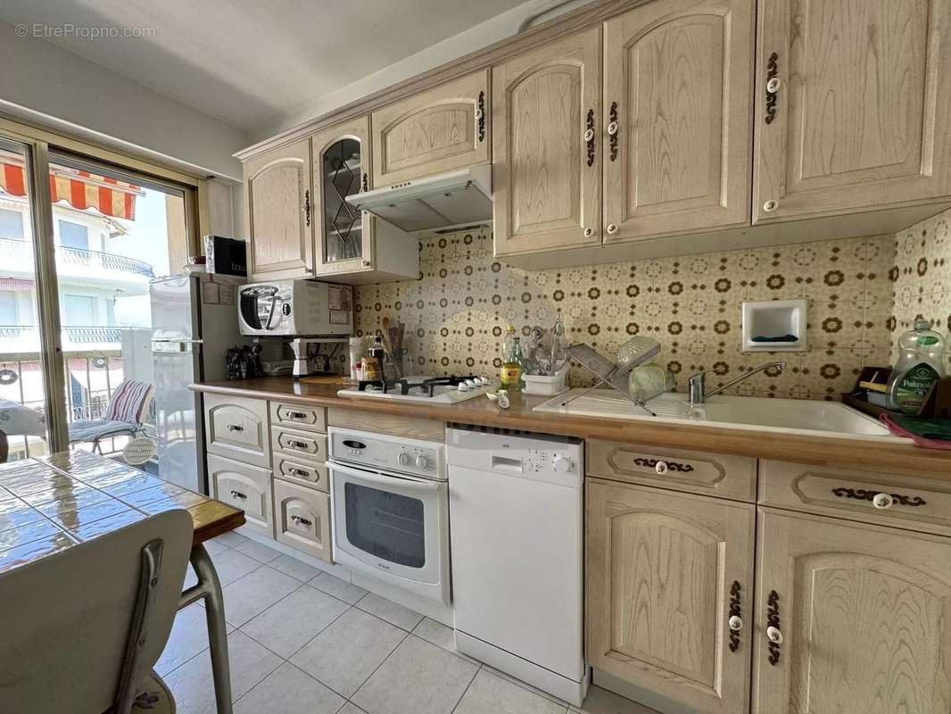 Appartement à ROQUEBRUNE-CAP-MARTIN