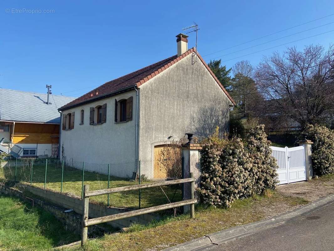 Maison à SAINT-MARTIN-DU-TERTRE