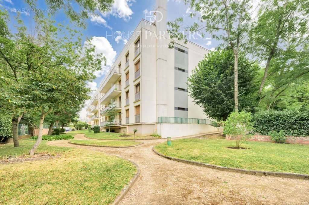 Appartement à RUEIL-MALMAISON