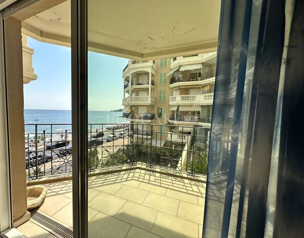 Appartement à MENTON