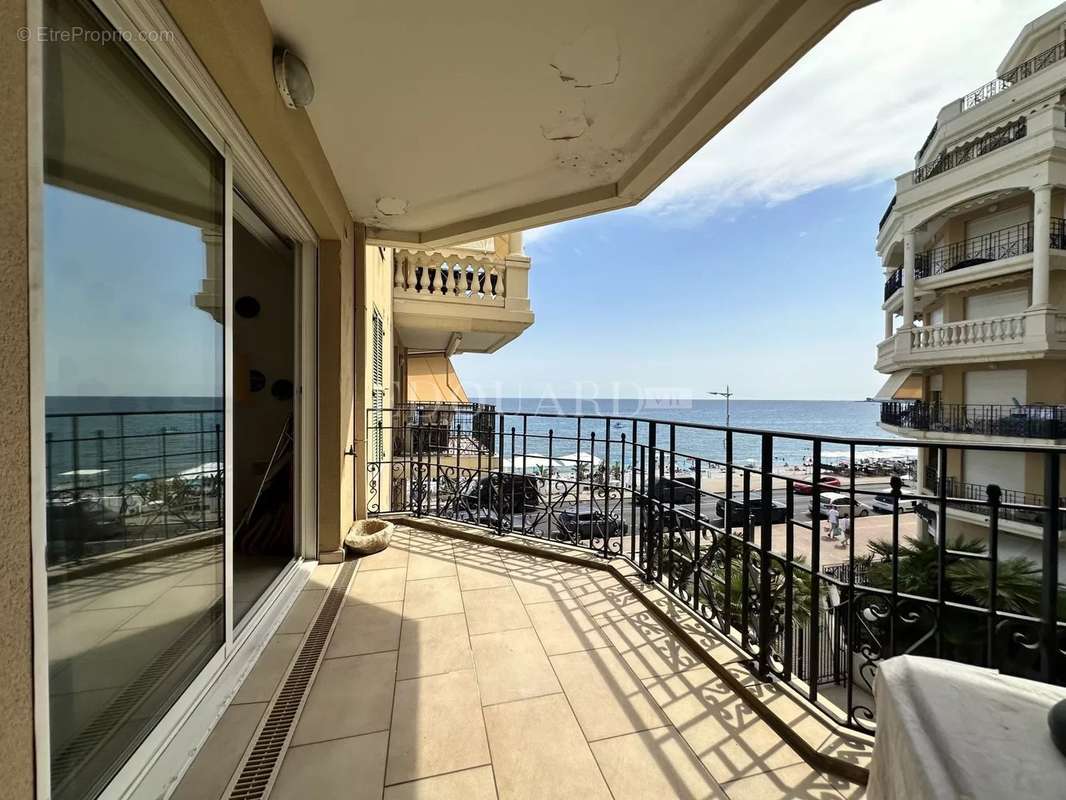 Appartement à MENTON