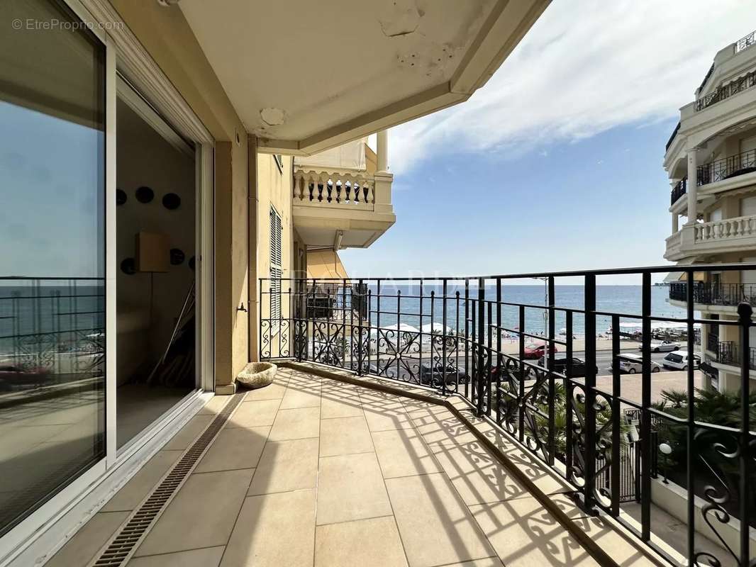 Appartement à MENTON