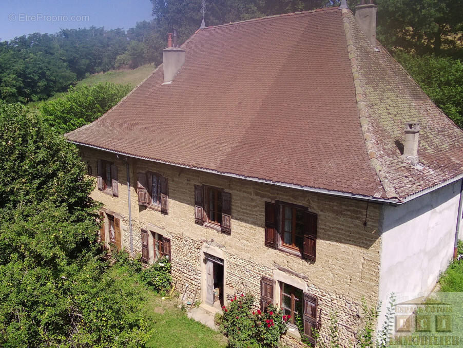 Maison à SAINT-HILAIRE-DE-LA-COTE