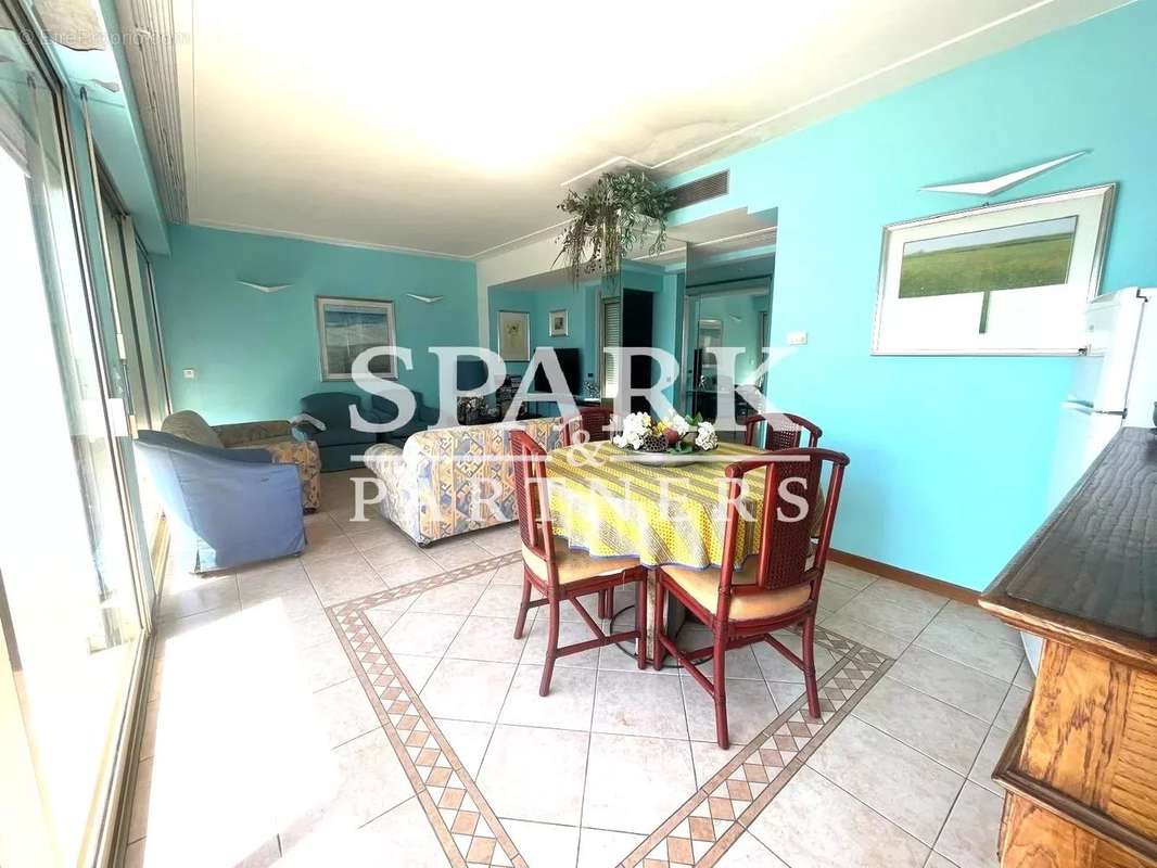 Appartement à MENTON