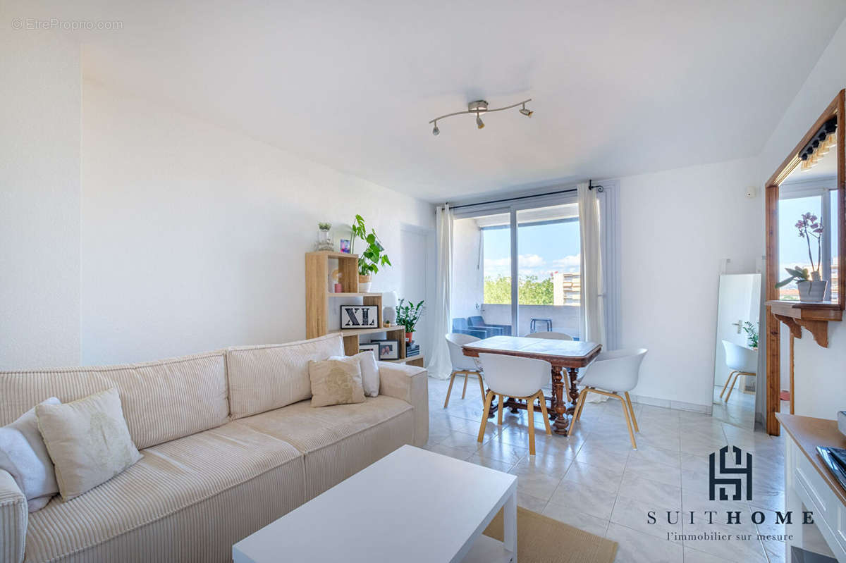 Appartement à LYON-8E