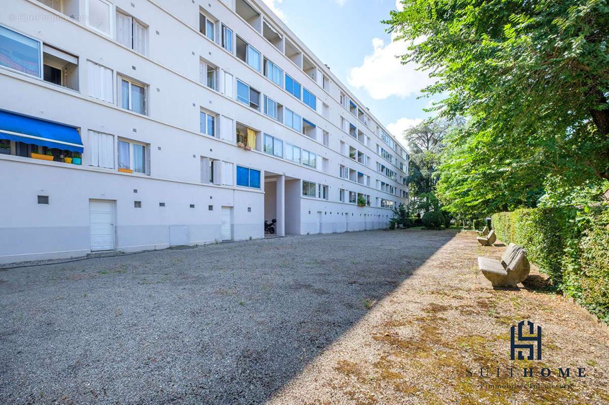 Appartement à LYON-8E