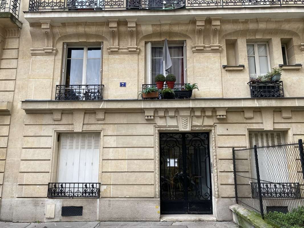 Appartement a louer paris-15e-arrondissement - 2 pièce(s) - 41 m2 - Surfyn