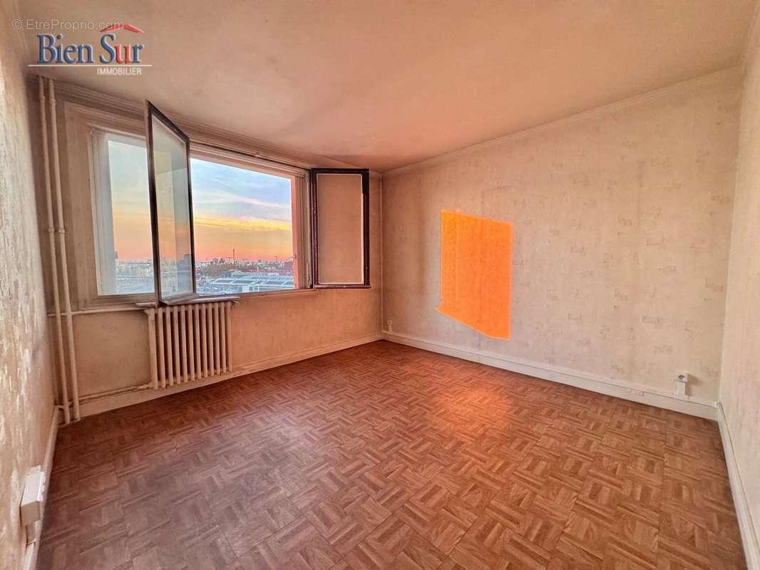 Appartement à IVRY-SUR-SEINE