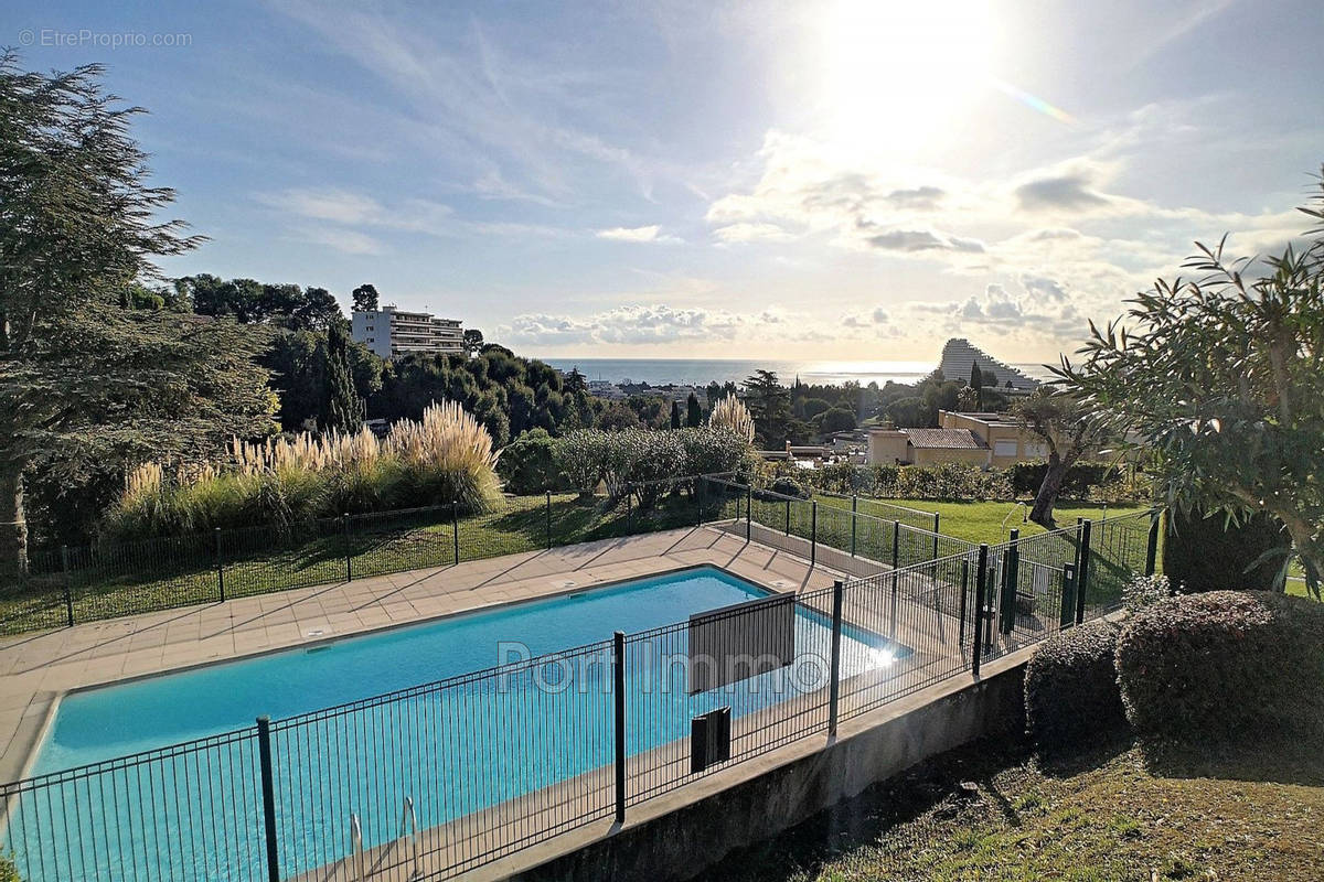 Appartement à VILLENEUVE-LOUBET