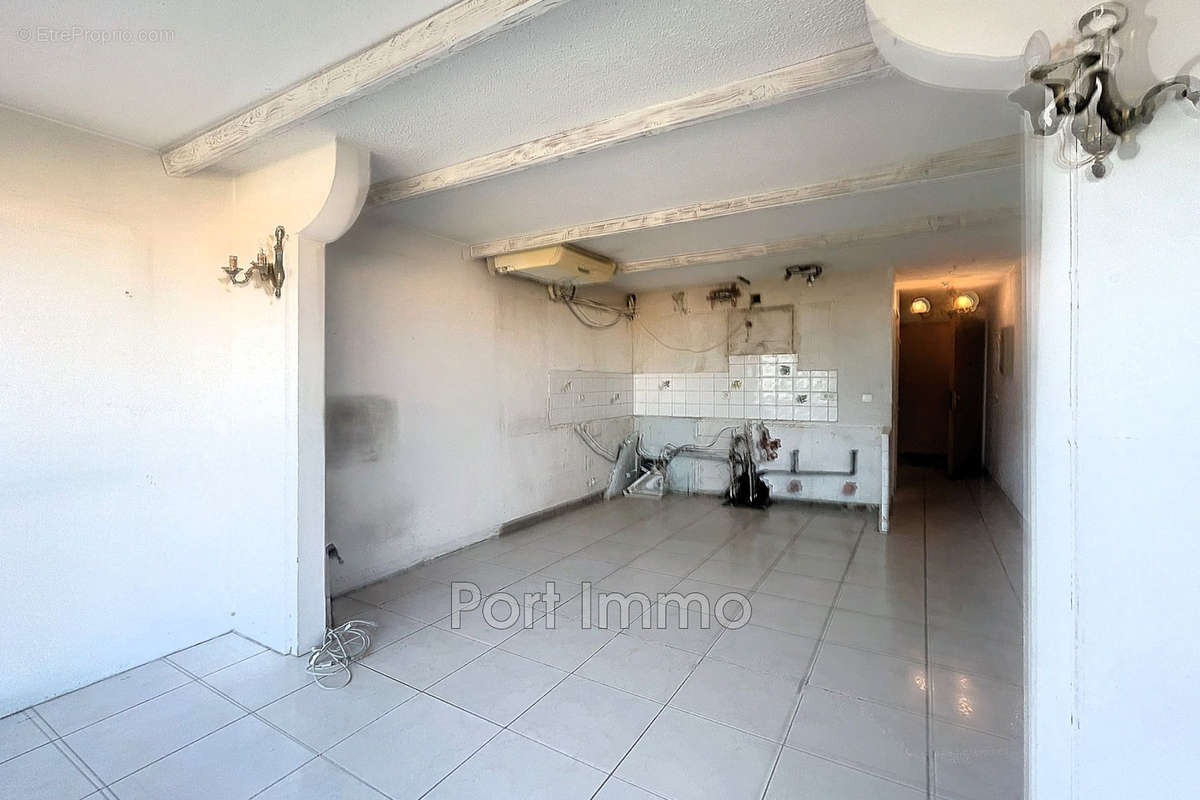 Appartement à VILLENEUVE-LOUBET