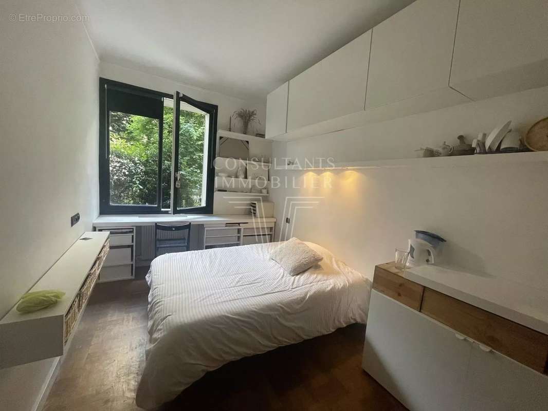 Appartement à NEUILLY-SUR-SEINE