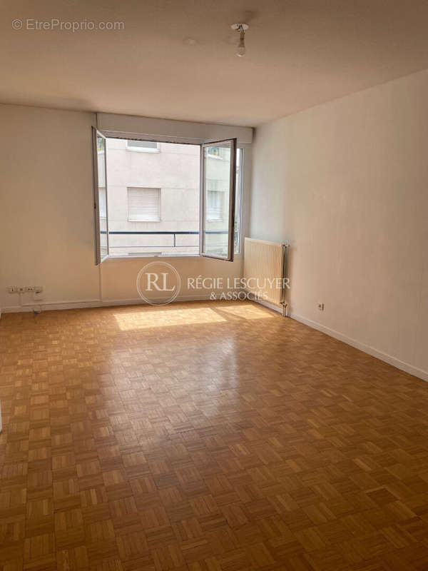 Appartement à LYON-8E