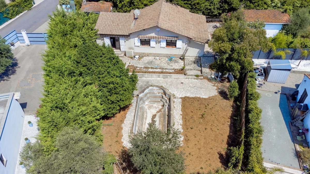 Maison à MOUGINS