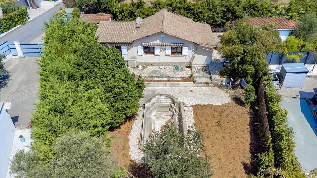 Maison à MOUGINS