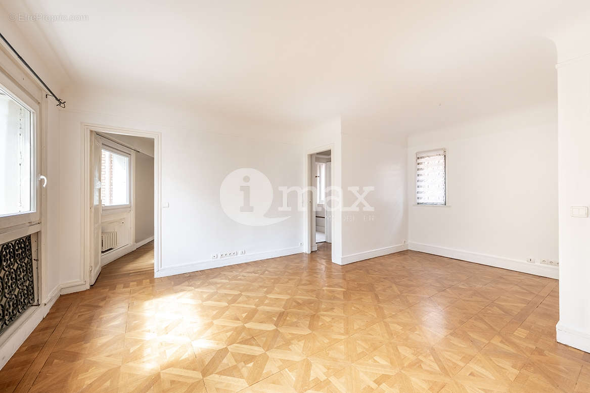 Appartement à LEVALLOIS-PERRET