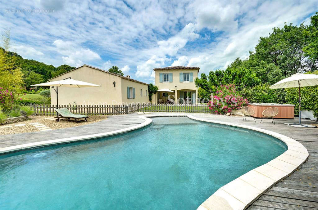 Maison à AIX-EN-PROVENCE