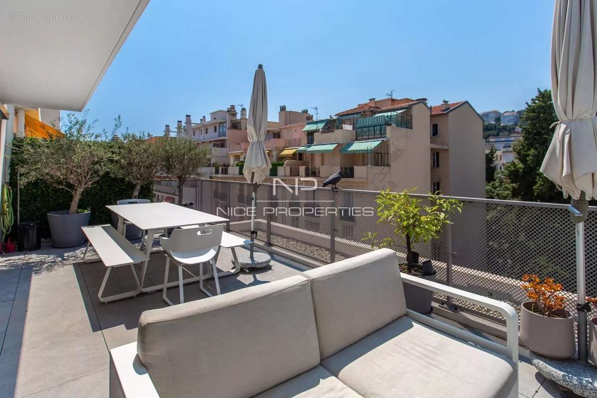 Appartement à NICE