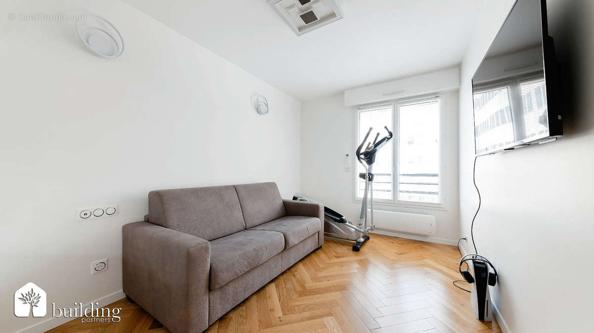 Appartement à LEVALLOIS-PERRET