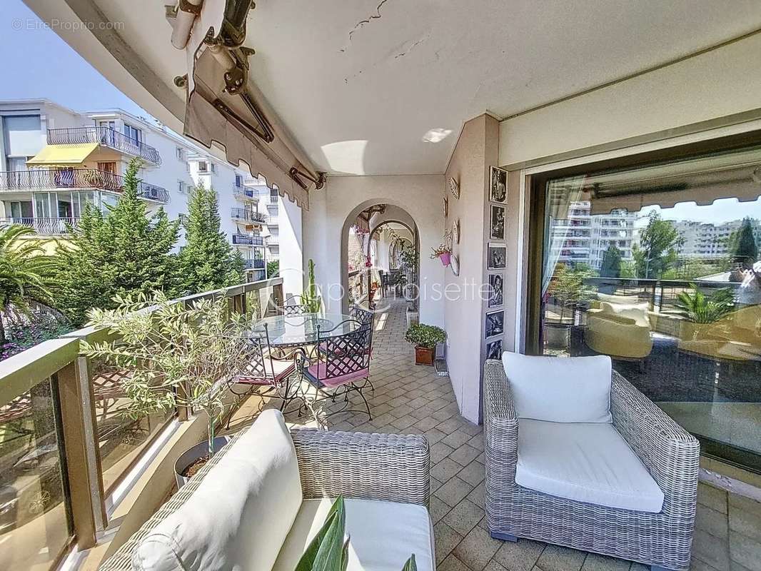 Appartement à CANNES