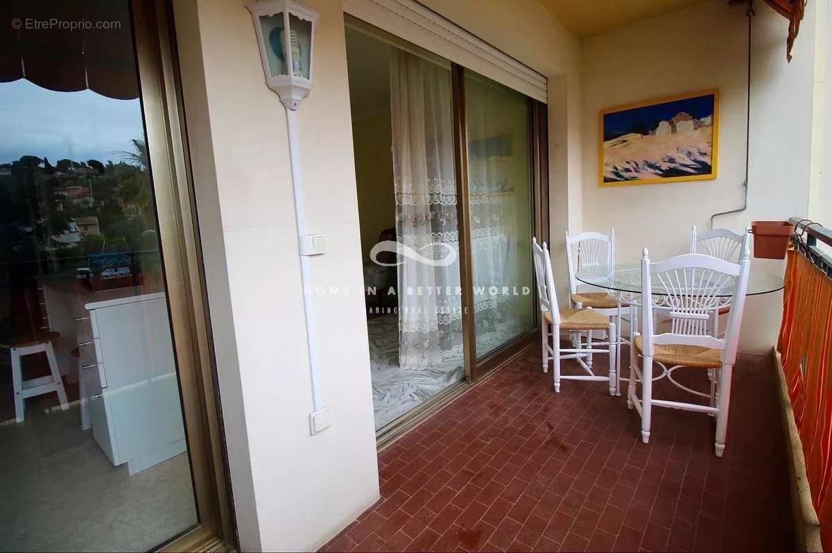 Appartement à ROQUEBRUNE-CAP-MARTIN