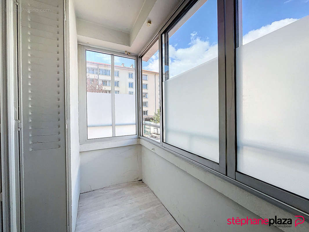 Appartement à LYON-8E