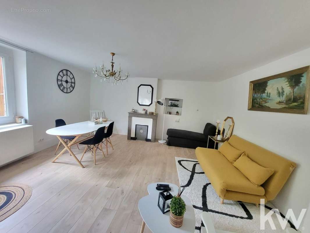 Appartement à SAINT-ETIENNE