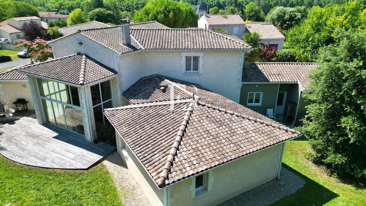 Maison à JARNAC