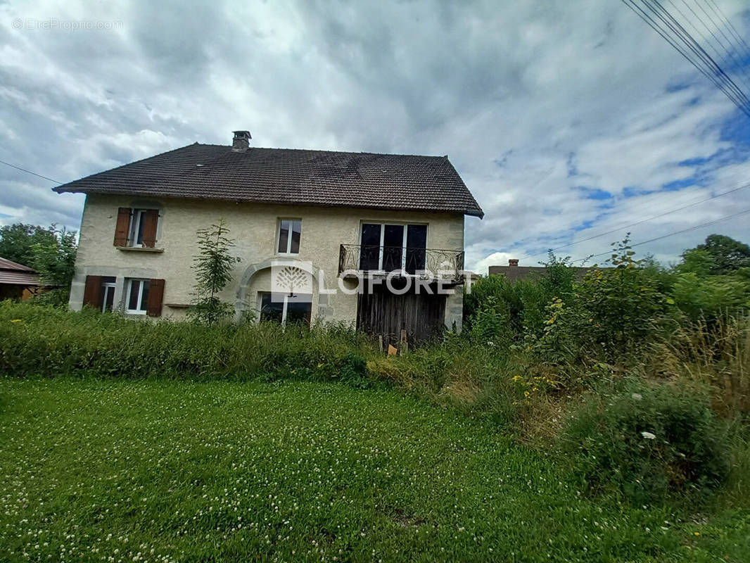 Maison à LONS-LE-SAUNIER