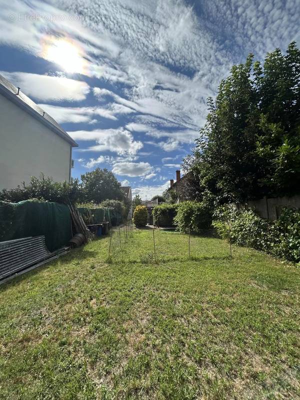 Terrain à MAISONS-LAFFITTE