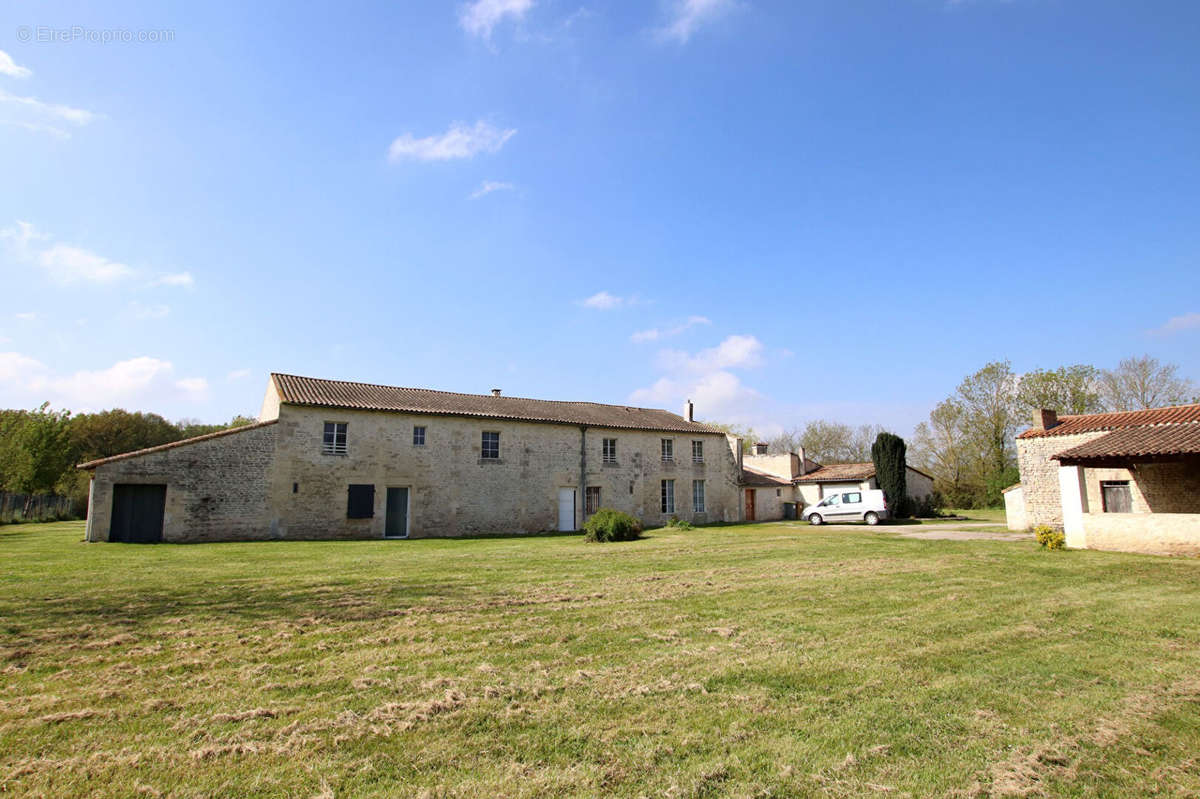 Maison à NIORT