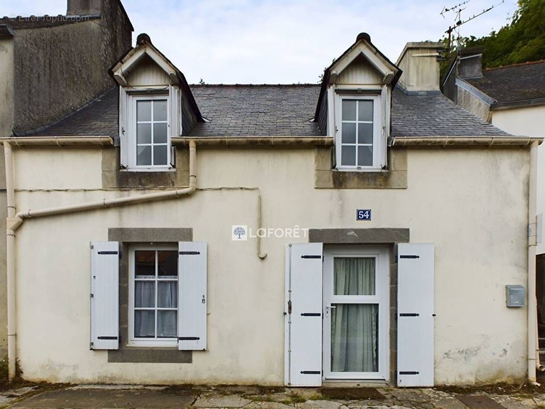 Maison à PONT-DE-BUIS-LES-QUIMERCH