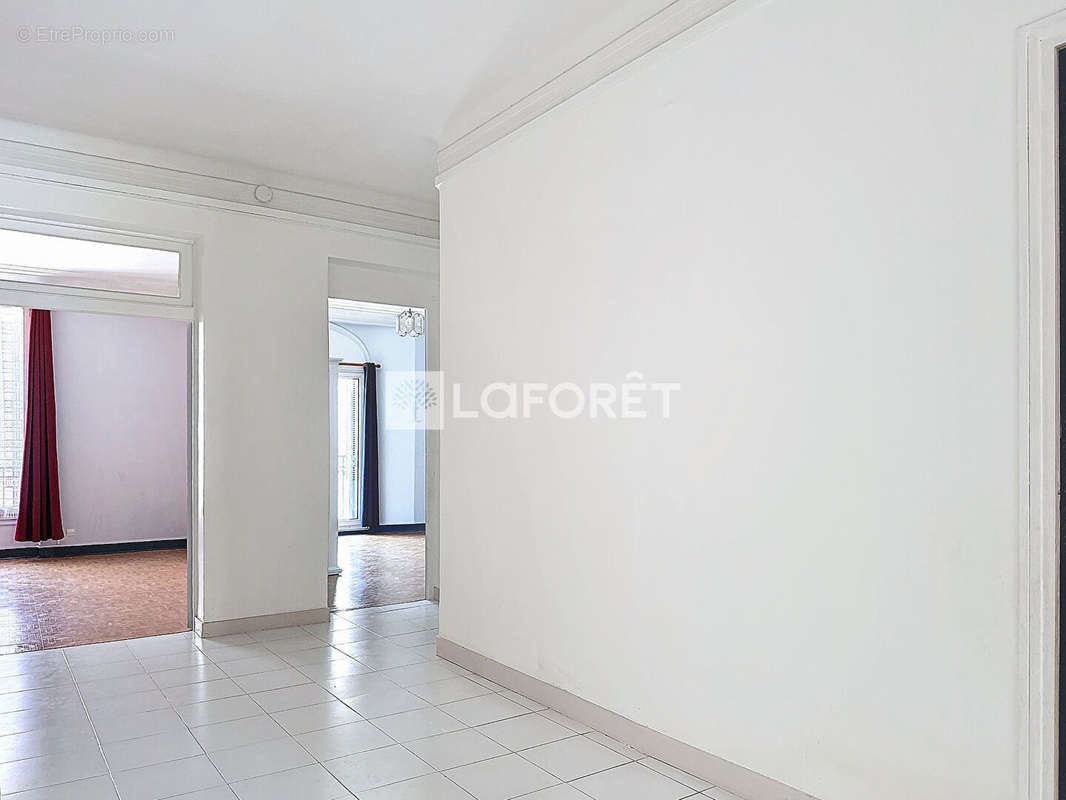 Appartement à MARSEILLE-8E