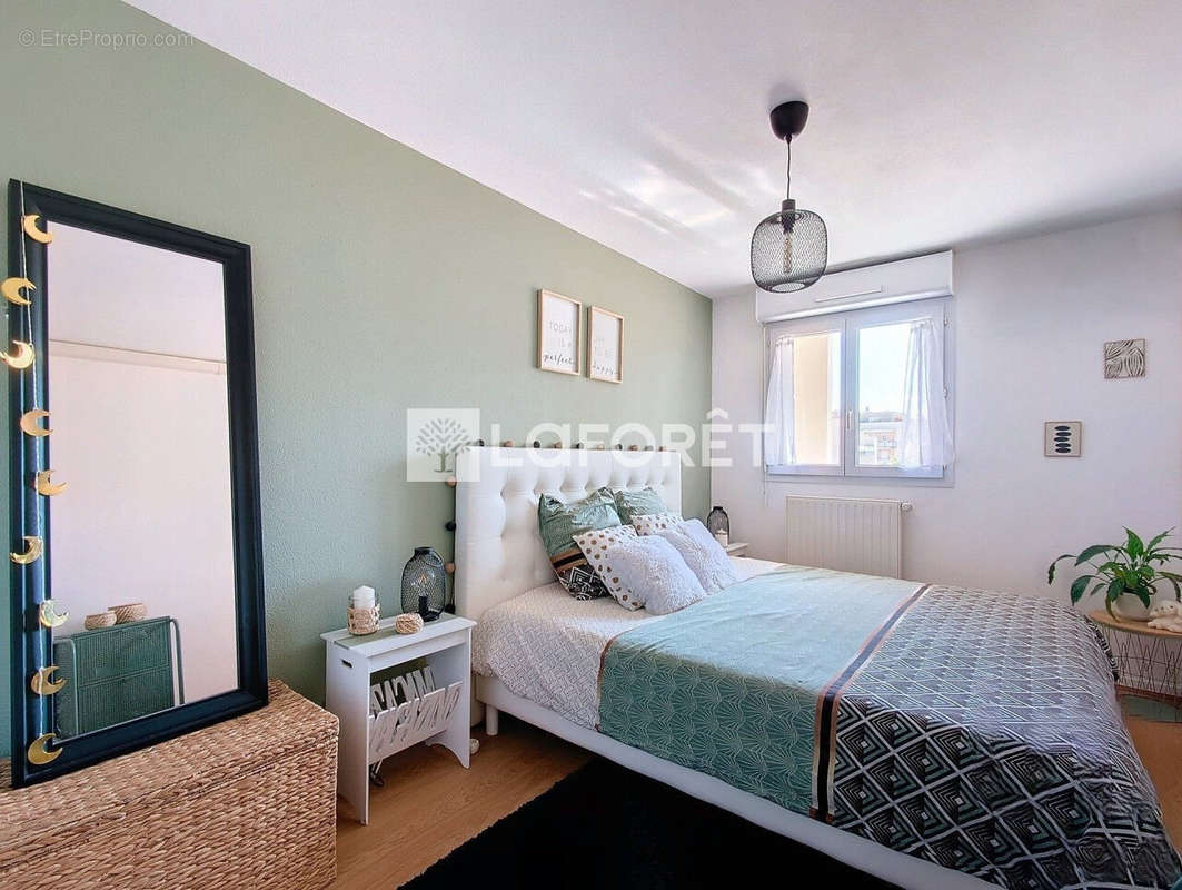 Appartement a louer montrouge - 3 pièce(s) - 75 m2 - Surfyn