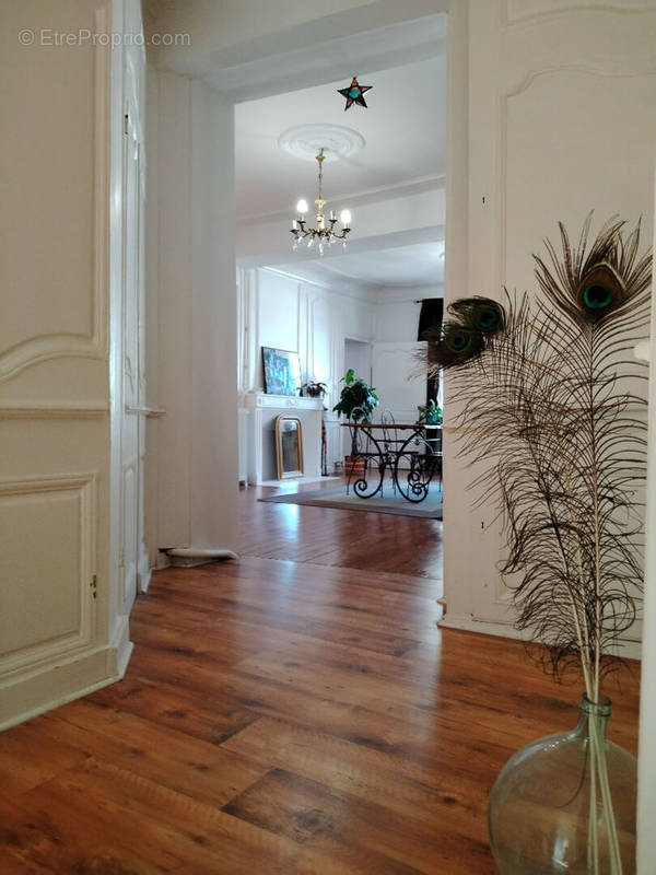 Appartement à SALINS-LES-BAINS