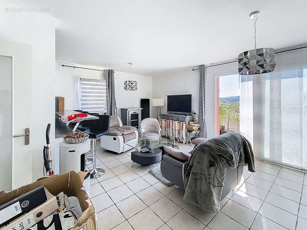 Appartement à HEROUVILLE-SAINT-CLAIR