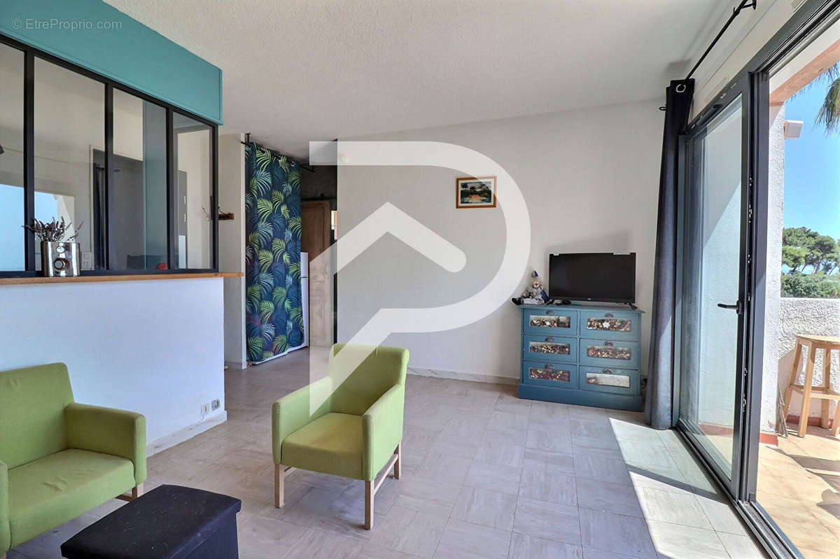 Appartement à HYERES