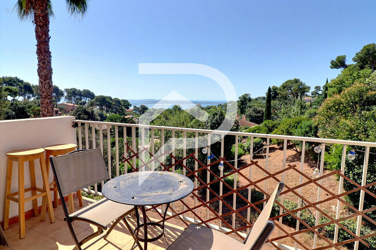 Appartement à HYERES