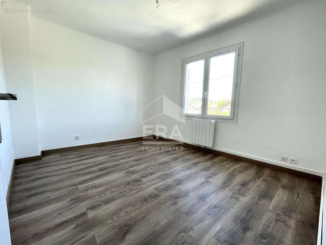 Appartement à MARSEILLE-11E