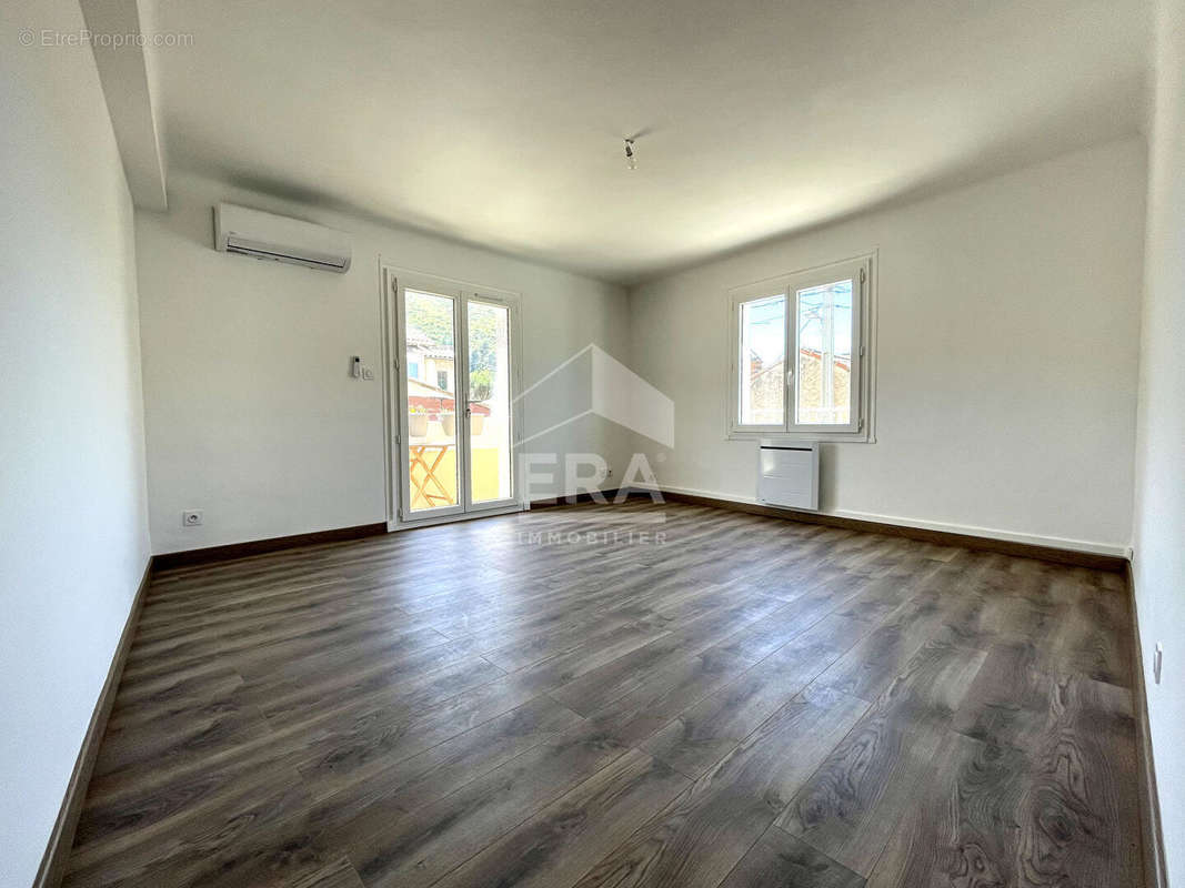 Appartement à MARSEILLE-11E