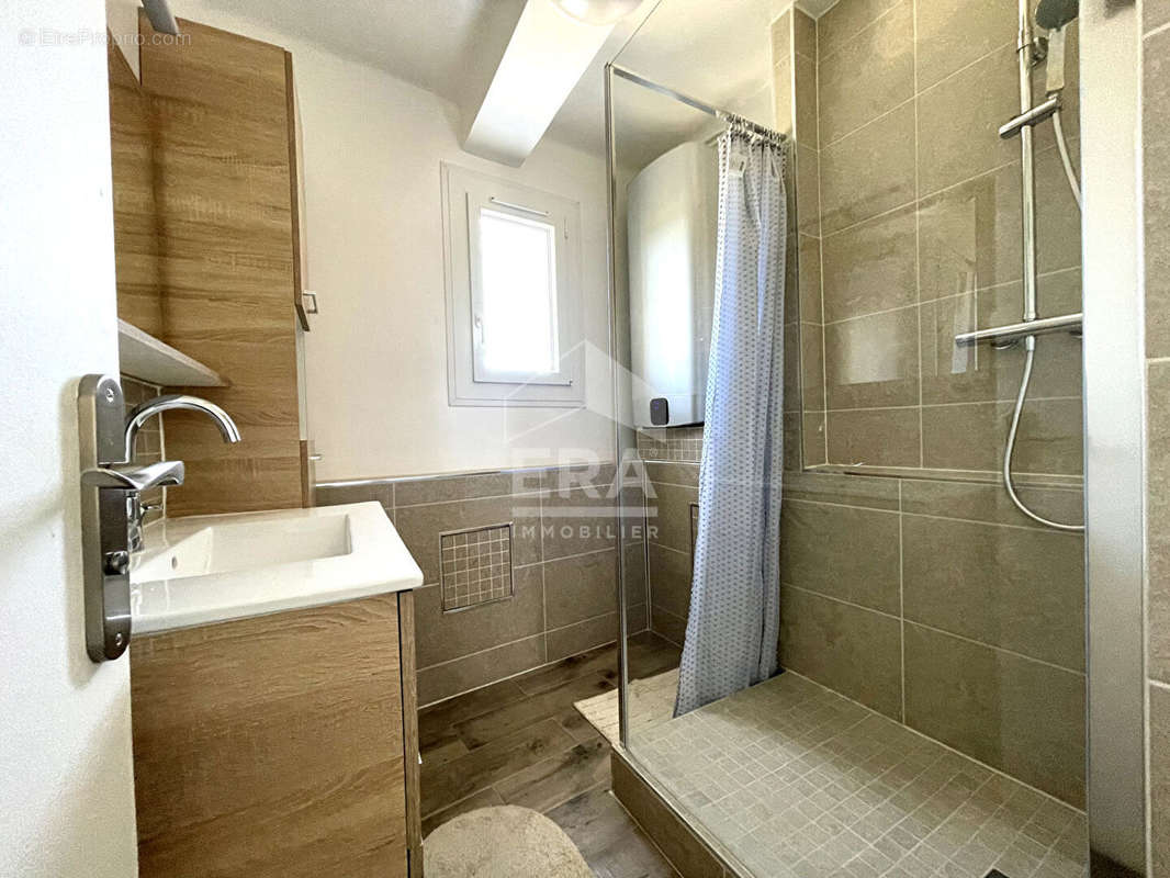 Appartement à MARSEILLE-11E